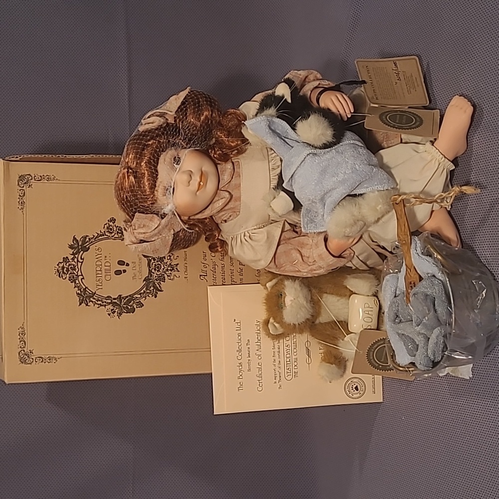 Boyds Yesterdays' Child Limited Edition Wendy Wash Day 4909 Doll